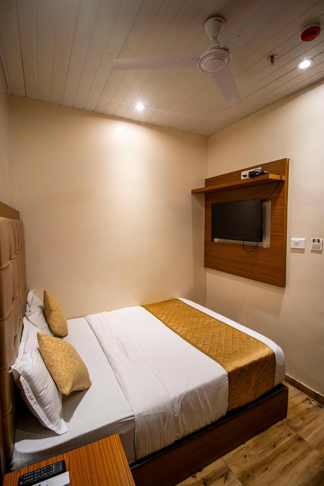 Hotel Bkc Inn - Near Trade Center, Visa Consulate Mumbai Exterior photo